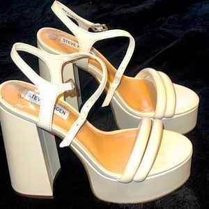 Steve Madden White Platform Heels 6.5